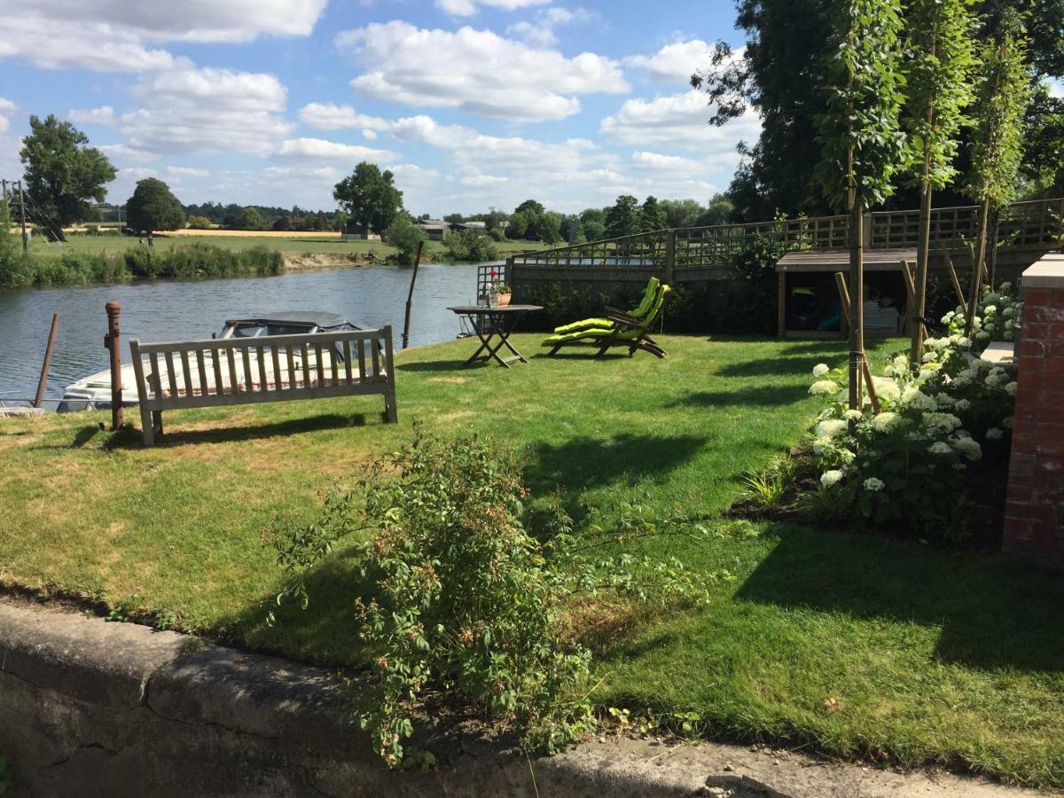 Thames Edge * Wallingford